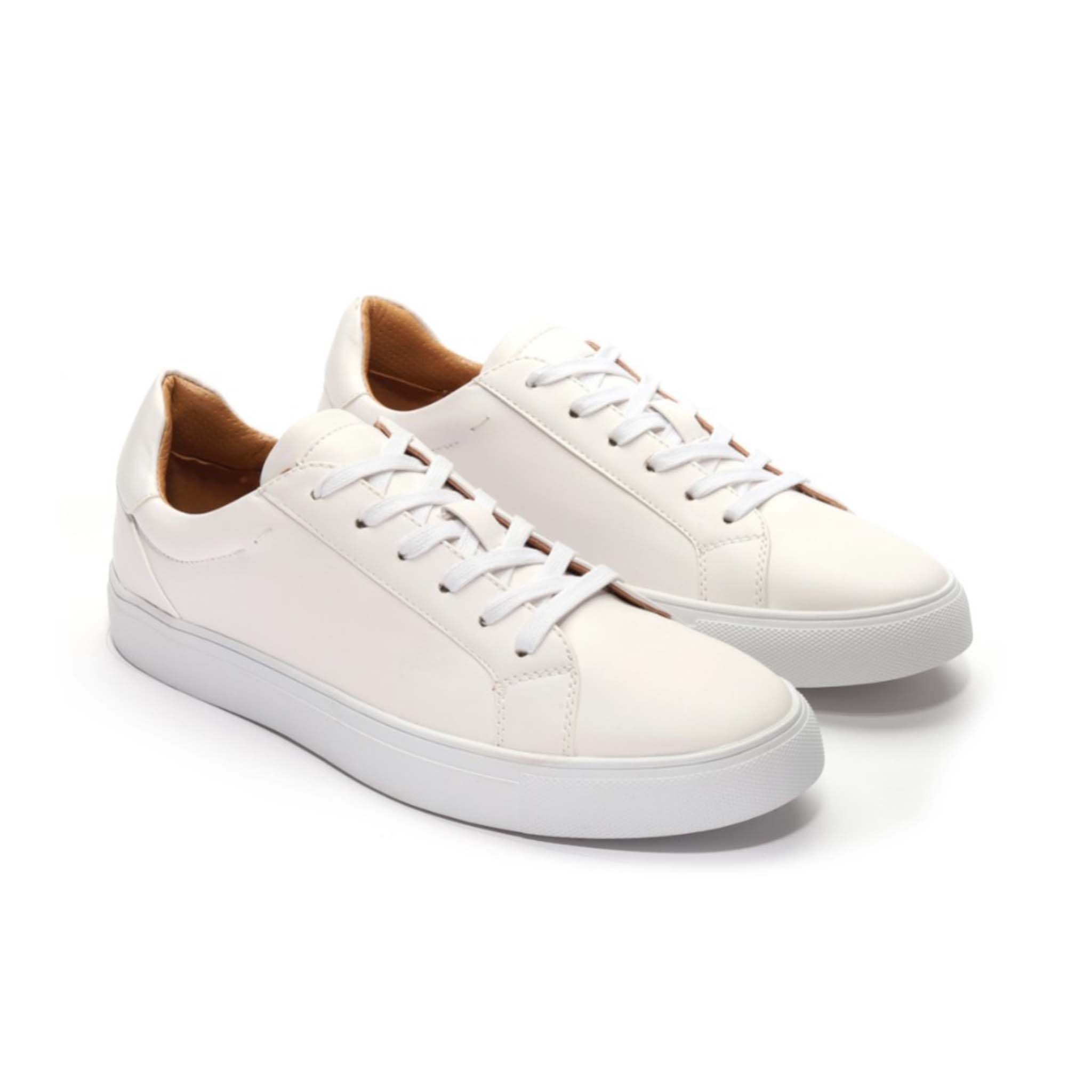 Men's white casual sneaker D&K Suit Discounters - high-quality materials for comfort and durability